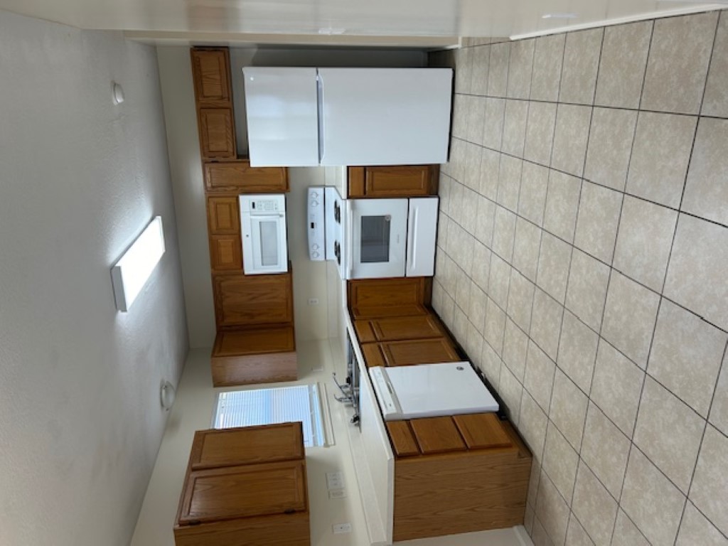 14 Pepperwood 1 - Kitchen