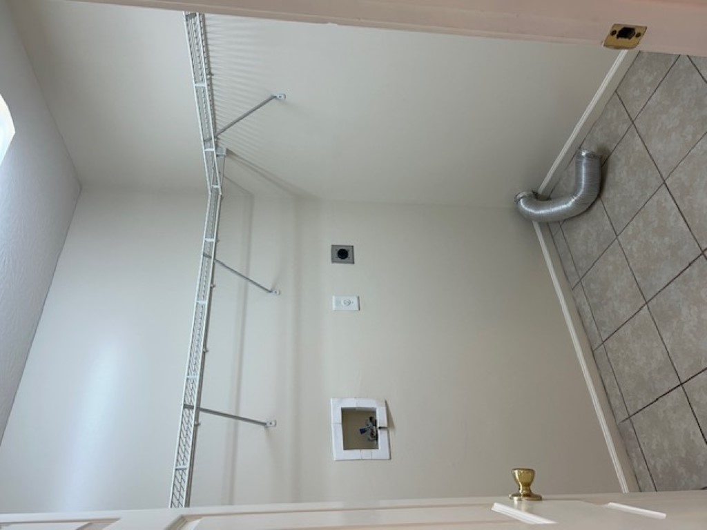 14 Pepperwood 1 - laundry room