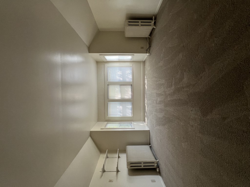 2nd floor bedroom
