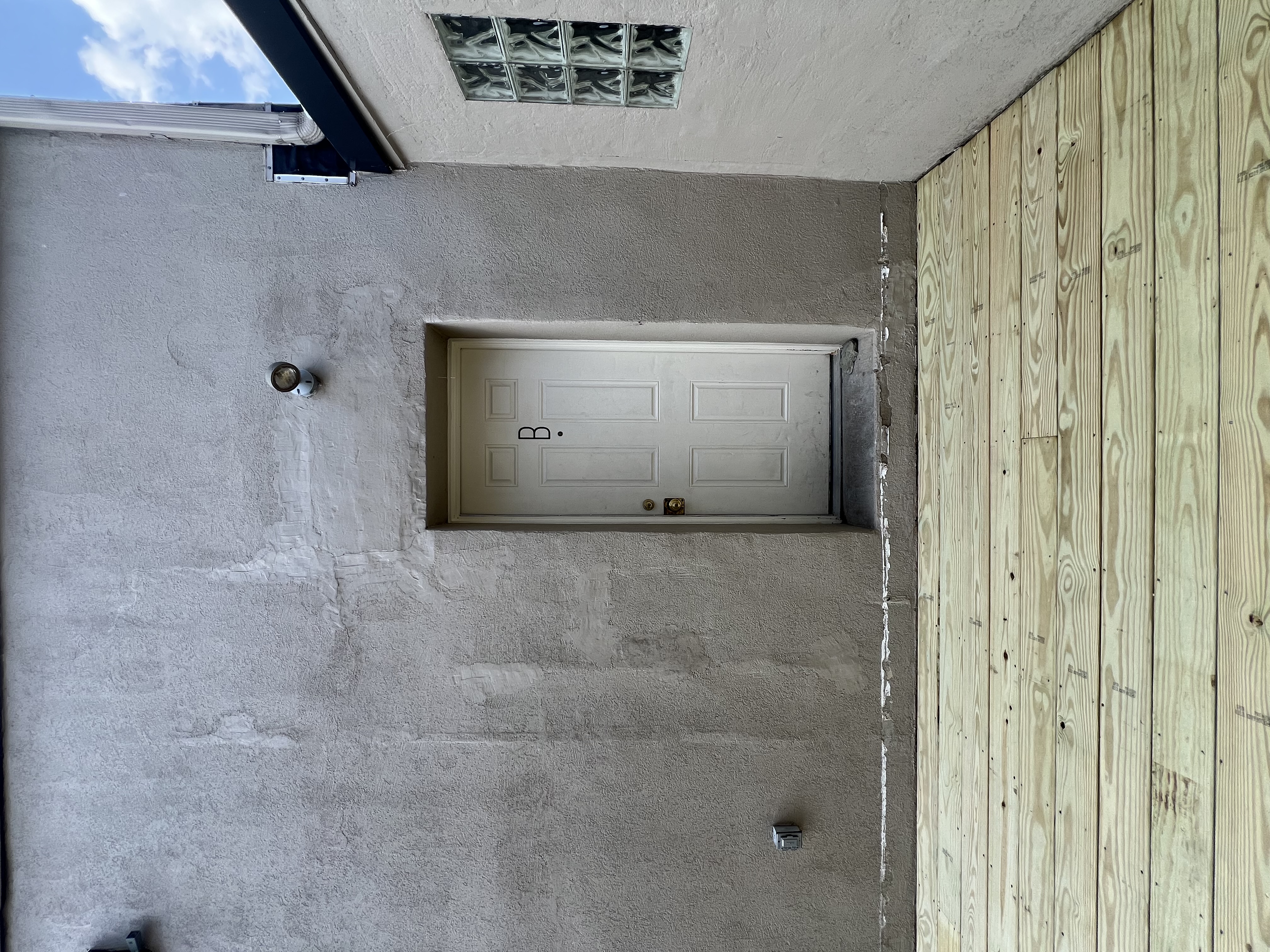 Back Entry / Deck