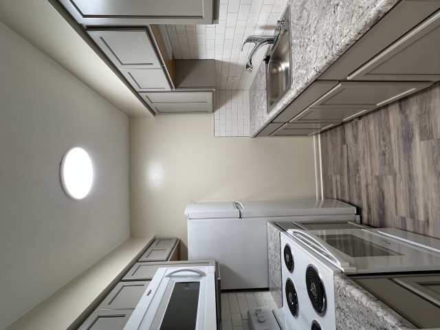 Kitchen 3